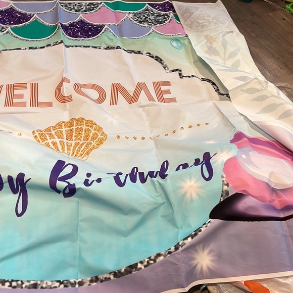 Bundle of a big mermaid banner, 2 happy bday banners. And many other accessories - Picture 3 of 9